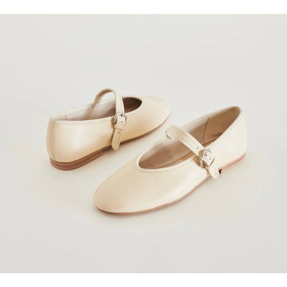 Dolce Vita Roslyn Mary Jane Ballet Flats Strap Cream Crème Leather 6.5 Box - Picture 1 of 12